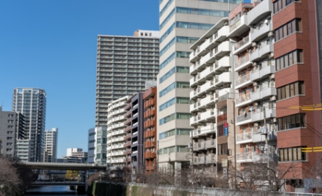 現地に近いところの調査会社を探している